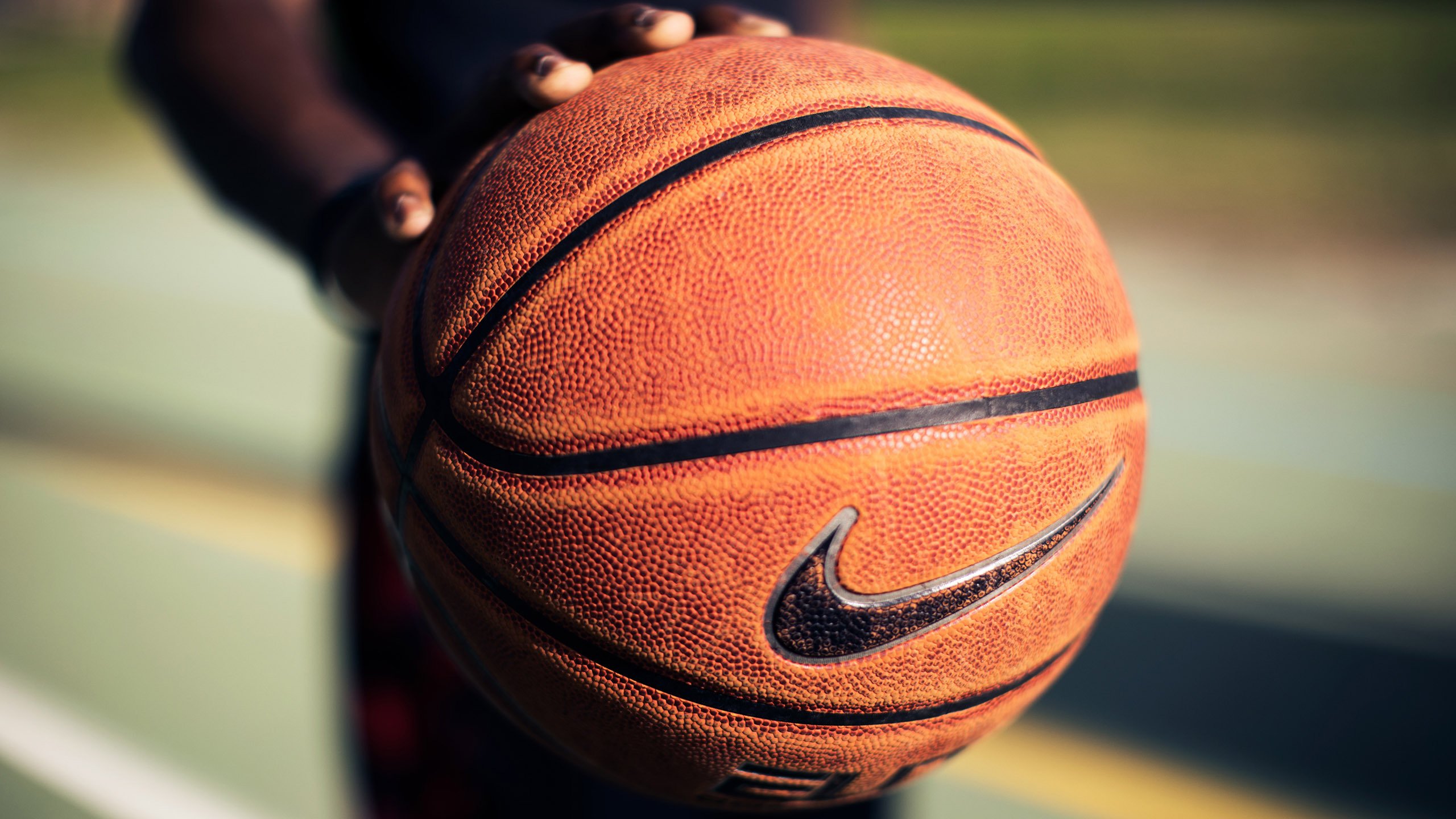 StarSky Sporting下载-迪奥戈·科斯塔在对阵斯洛文尼亚的比赛中扑出三粒点球，创欧洲杯纪录。